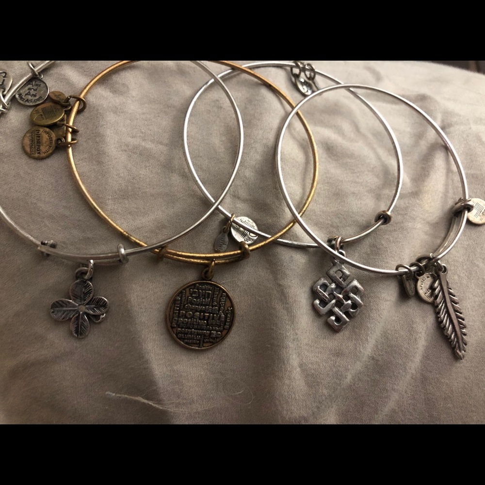 Alex & Anni bracelets